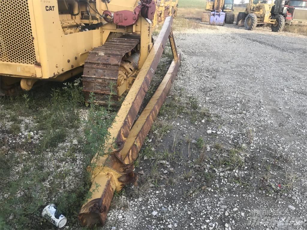 CAT 561 D Ukladače potrubia