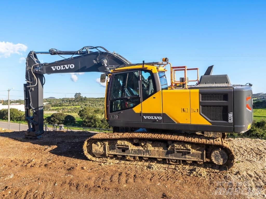 Volvo EC 220 E Pásové rýpadlá