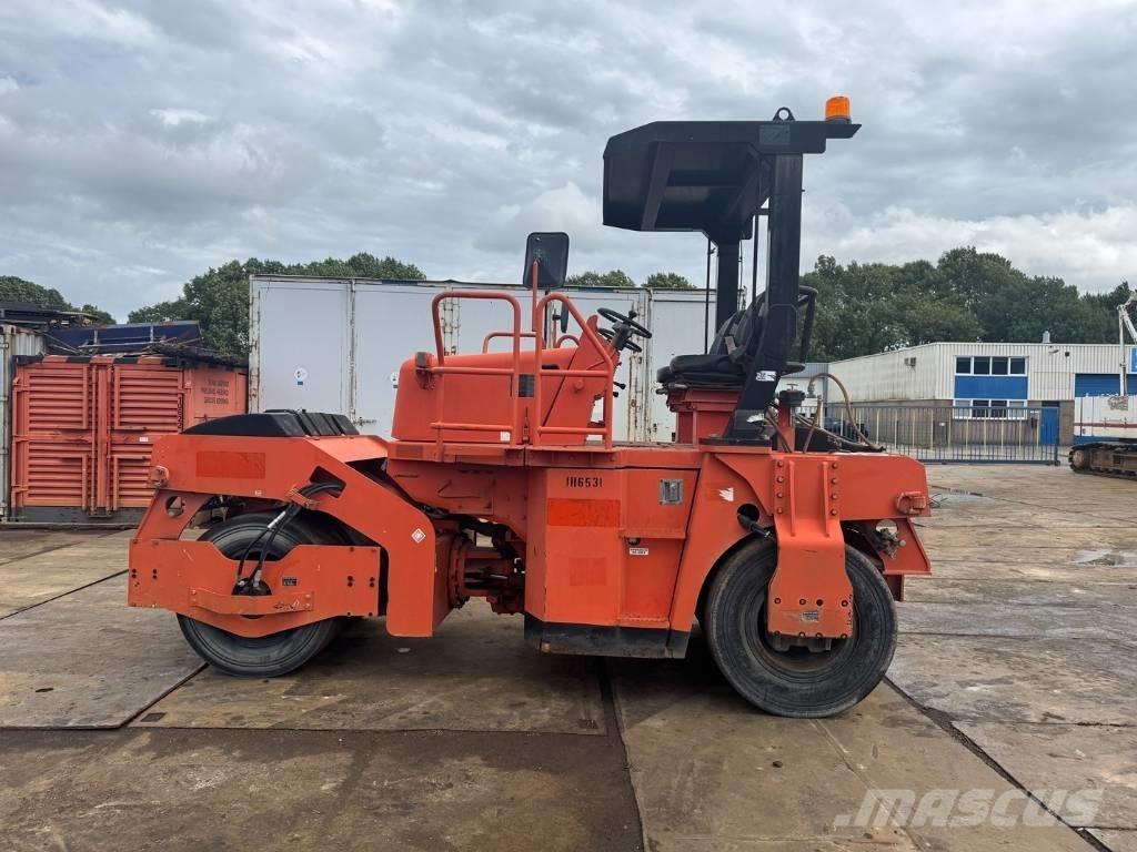 Sakai GW 750-2 Pneumatikové valce