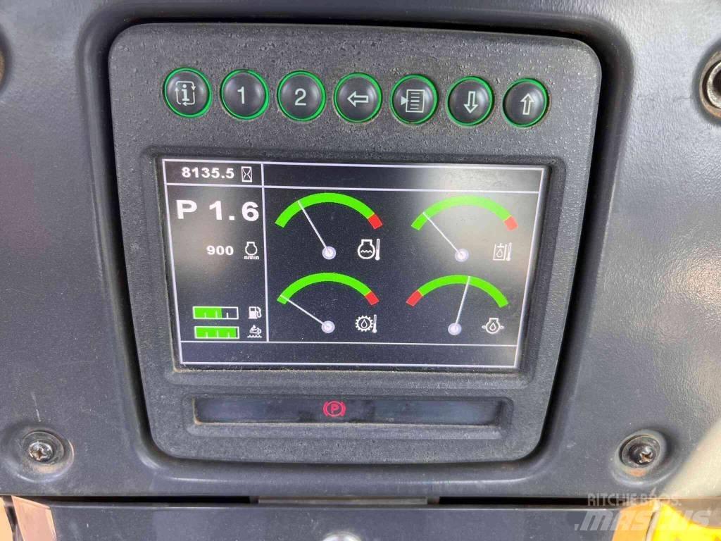 DEERE 750K LGP Pásové dozéry