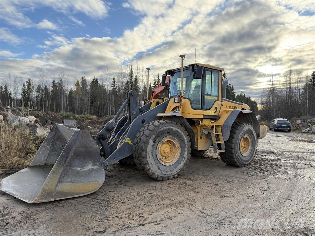 Volvo L120F Kolesové nakladače
