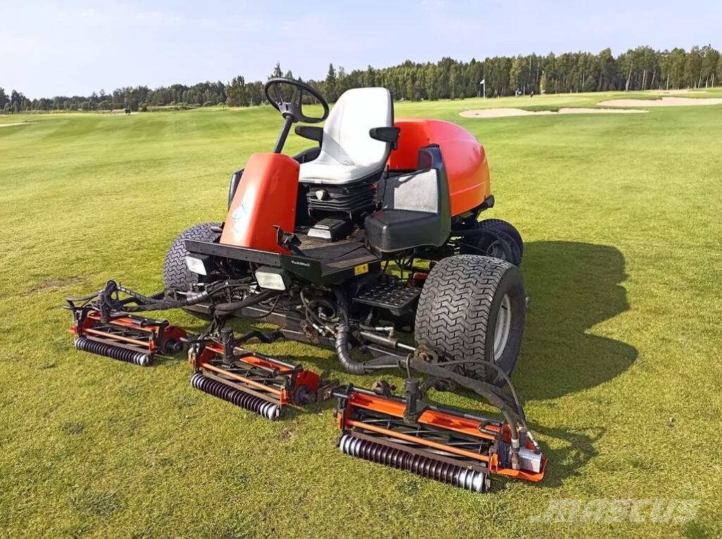 Jacobsen LF3400 Samochodné kosačky
