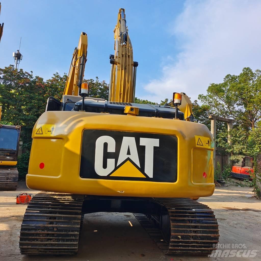 CAT 320D Pásové rýpadlá