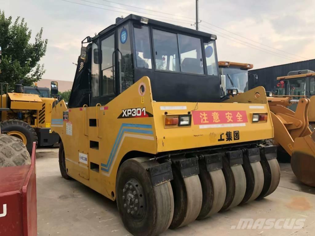 XCMG XP301 Pneumatikové valce