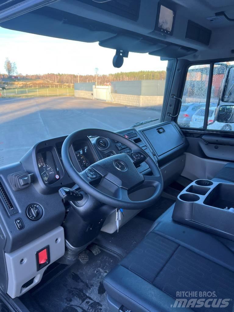 Mercedes-Benz Unimog Plošinové nákladné automobily/nákladné automobily so sklápacími bočnicami