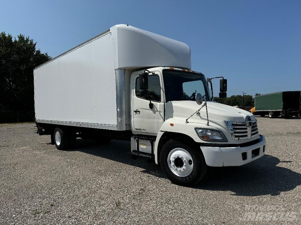 Hino 238 Skriňová nadstavba