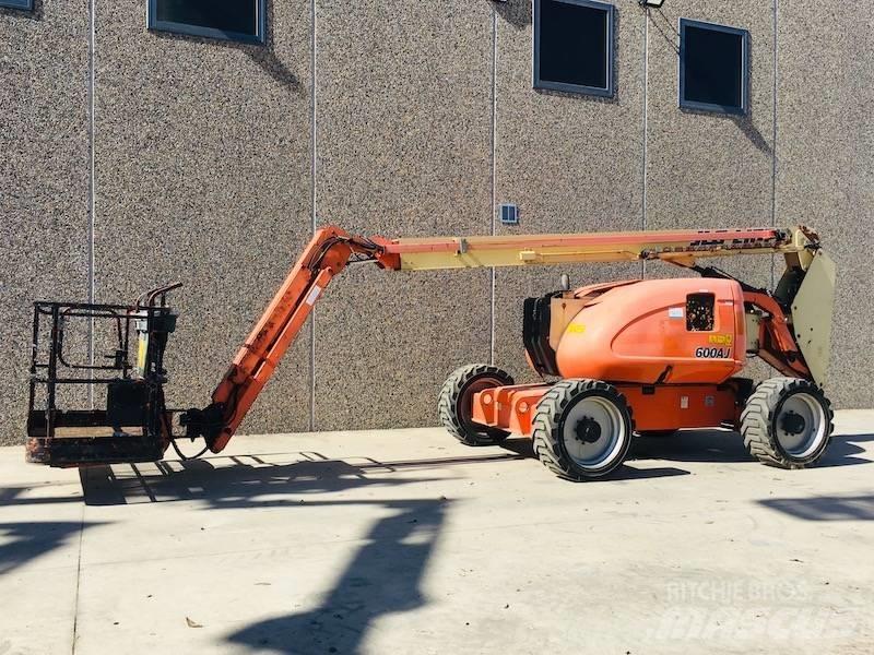 JLG 600 AJ Kĺbové plošiny