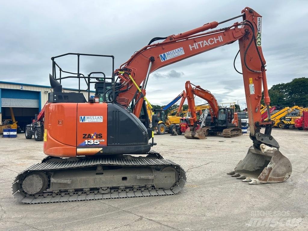 Hitachi ZX135 US-6 Pásové rýpadlá