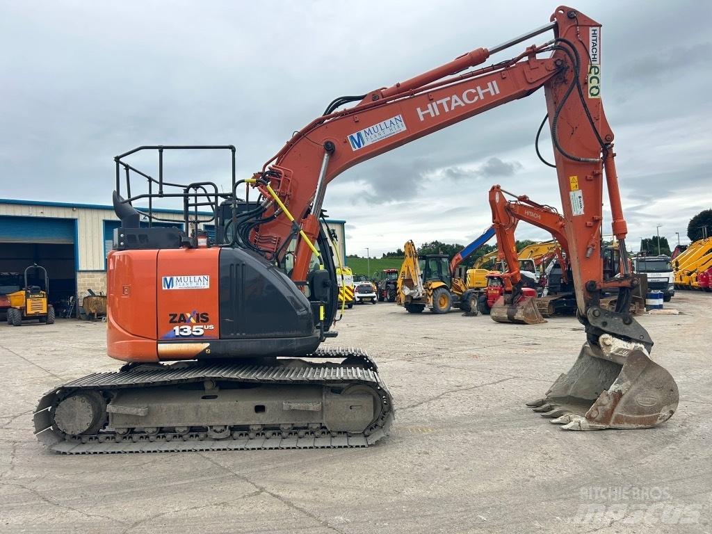 Hitachi ZX135 US-6 Pásové rýpadlá