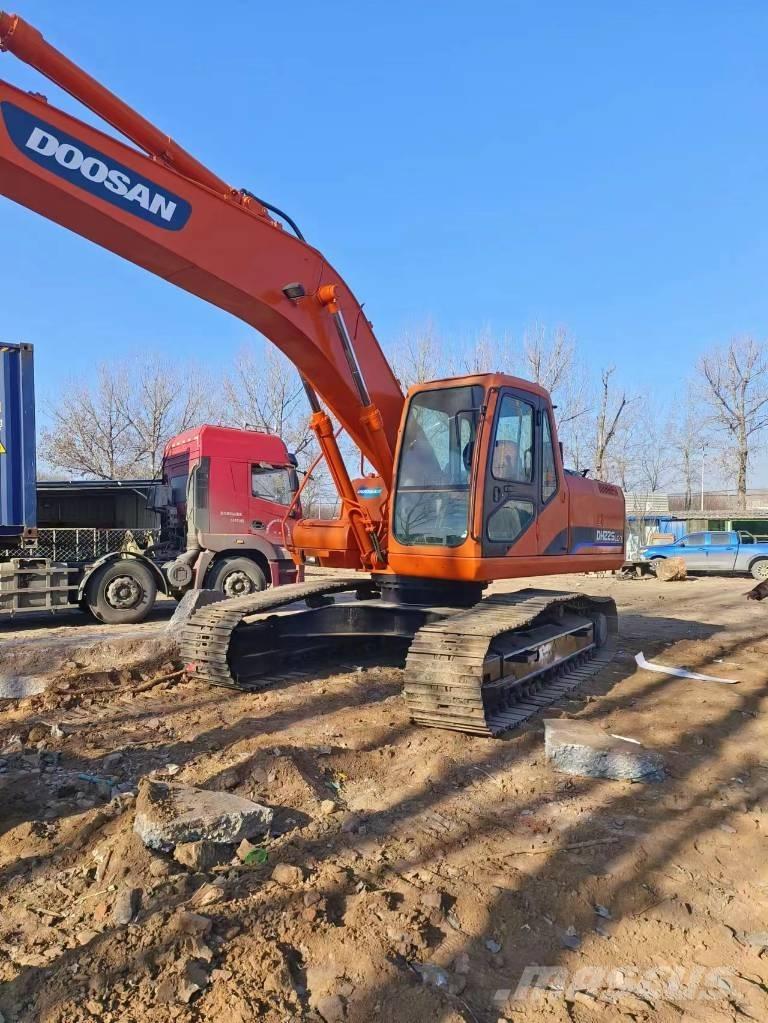 Doosan DH225LC-7 Pásové rýpadlá