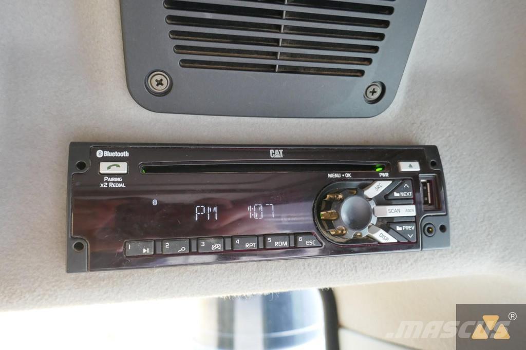 CAT 325F LCR Pásové rýpadlá