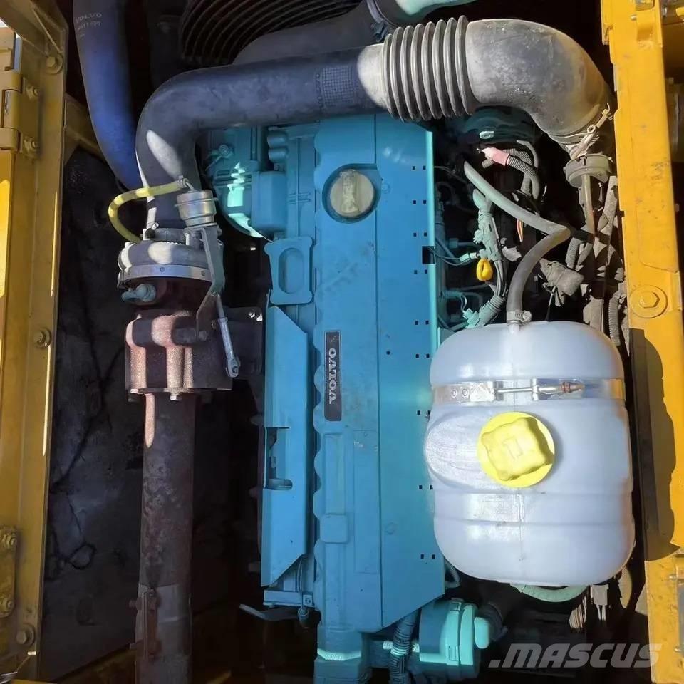 Volvo EC210B Pásové rýpadlá