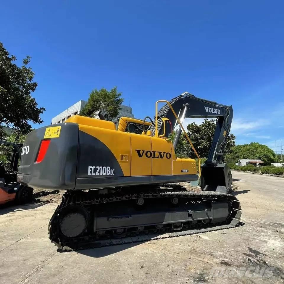 Volvo EC210B Pásové rýpadlá