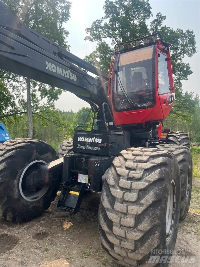 Komatsu 951 Harvestory