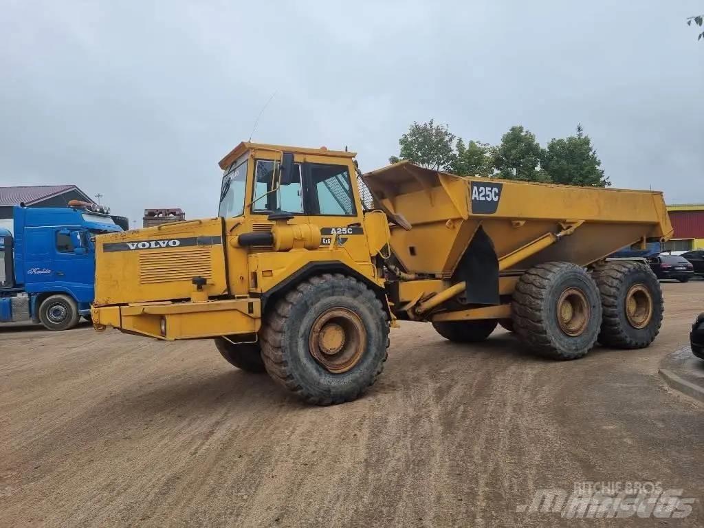 Volvo A 25 C 6X6 Kĺbové nákladné autá