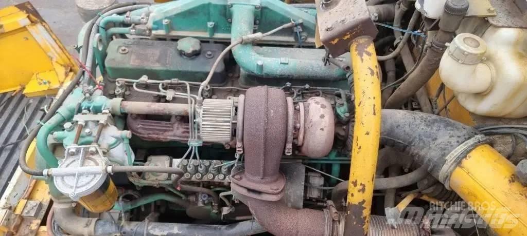 Volvo A 25 C 6X6 Kĺbové nákladné autá