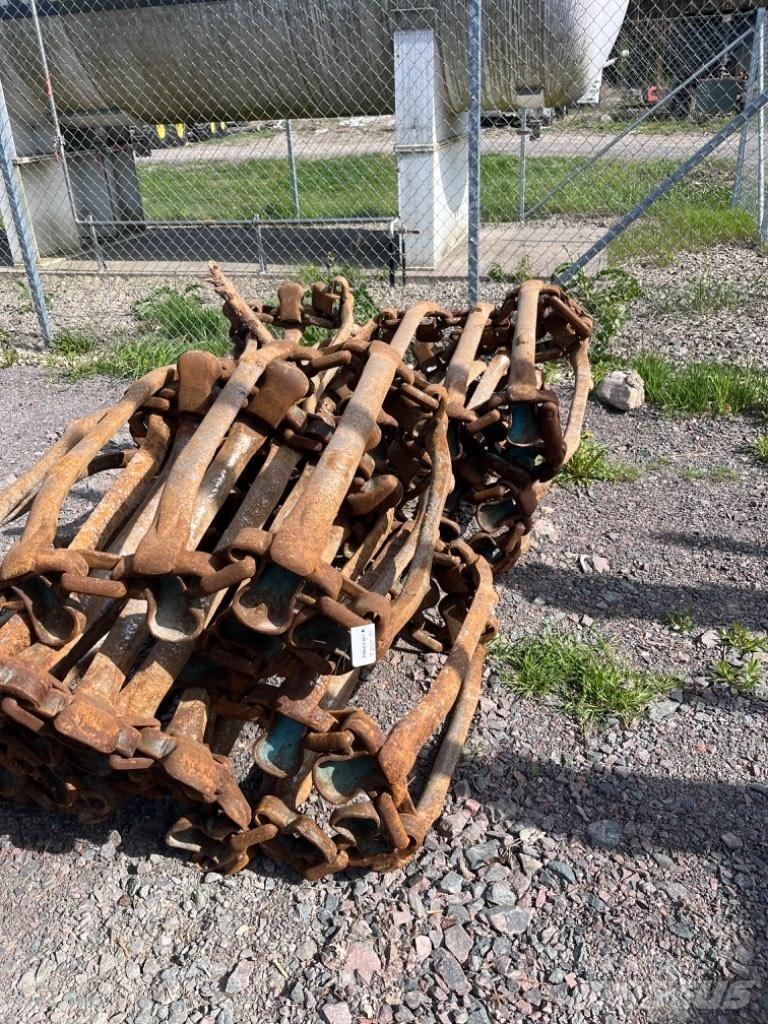 John Deere 1510G Lesné traktory