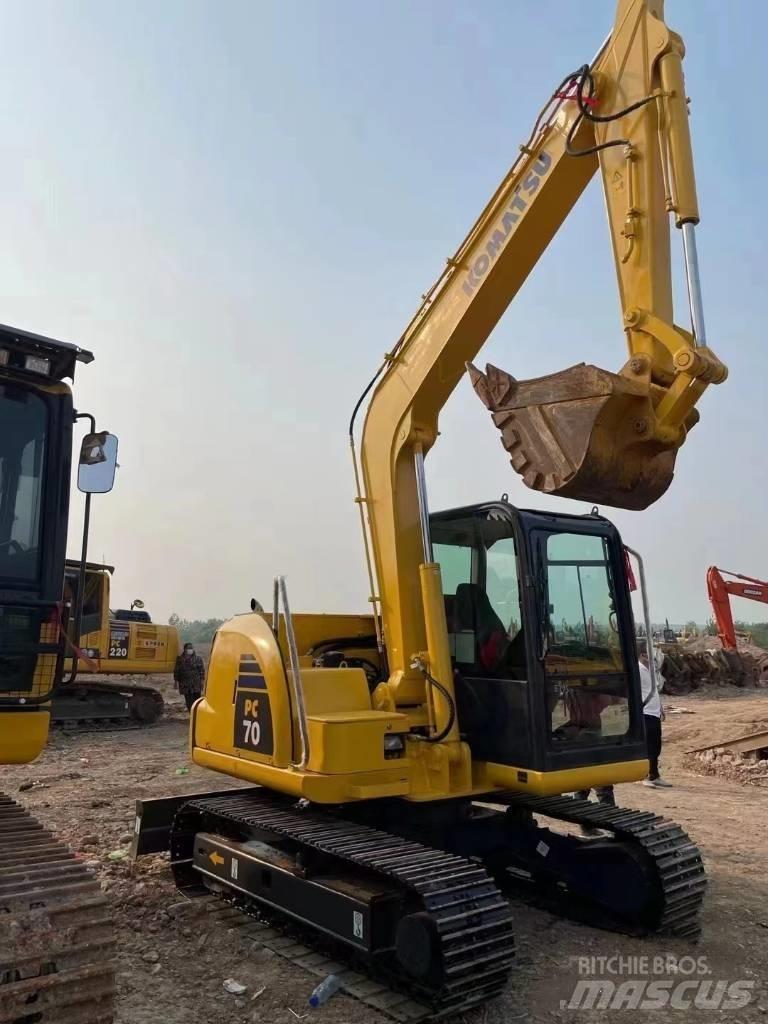 Komatsu PC70-8 Pásové rýpadlá