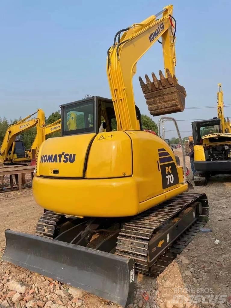 Komatsu PC70-8 Pásové rýpadlá
