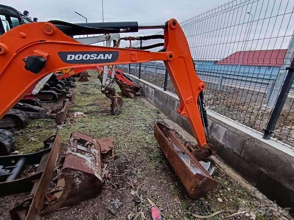 Doosan DX 19 Mini rýpadlá < 7t
