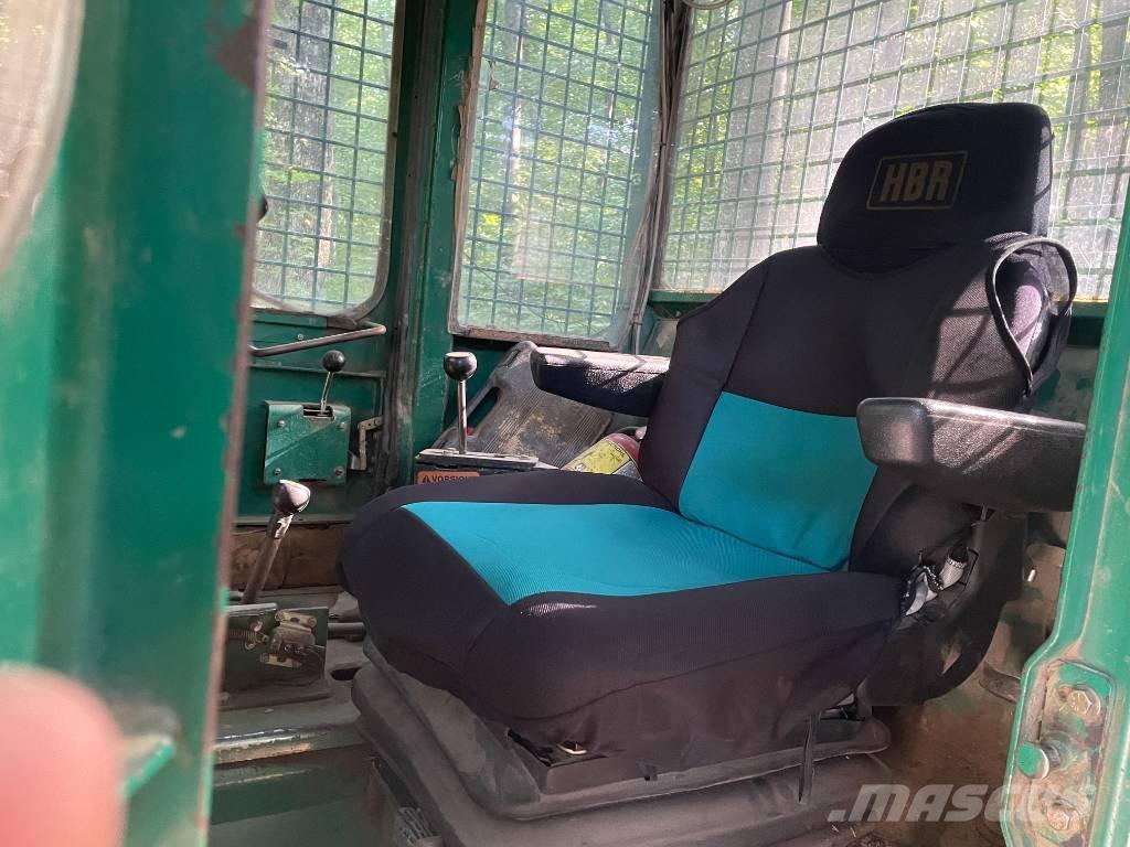 Timberjack 240C Skiddery