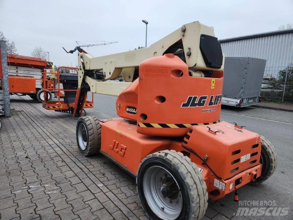 JLG M 450 AJ Kĺbové plošiny