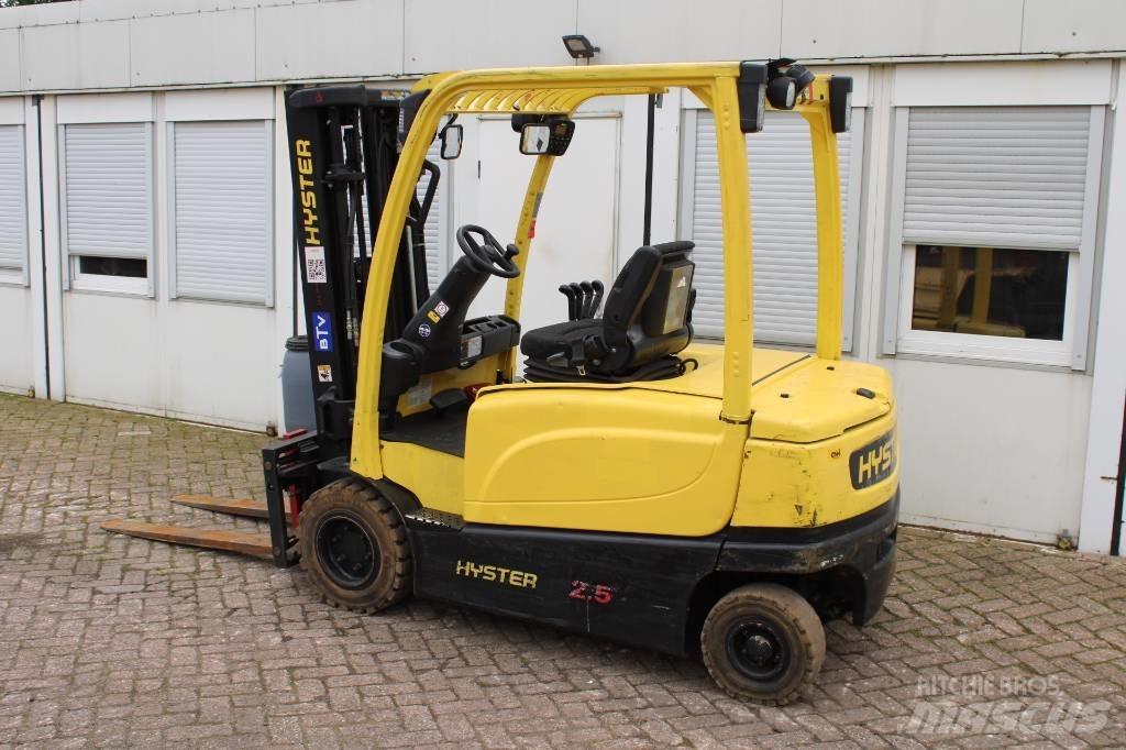Hyster J2.5XN Akumulátorové vozíky