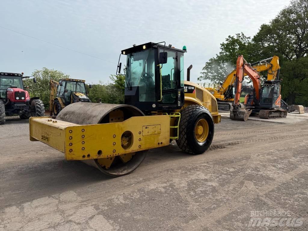CAT CS 74 B Ťahačové valce