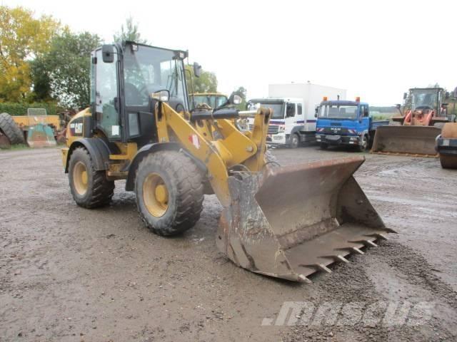 CAT 908 M Kolesové nakladače
