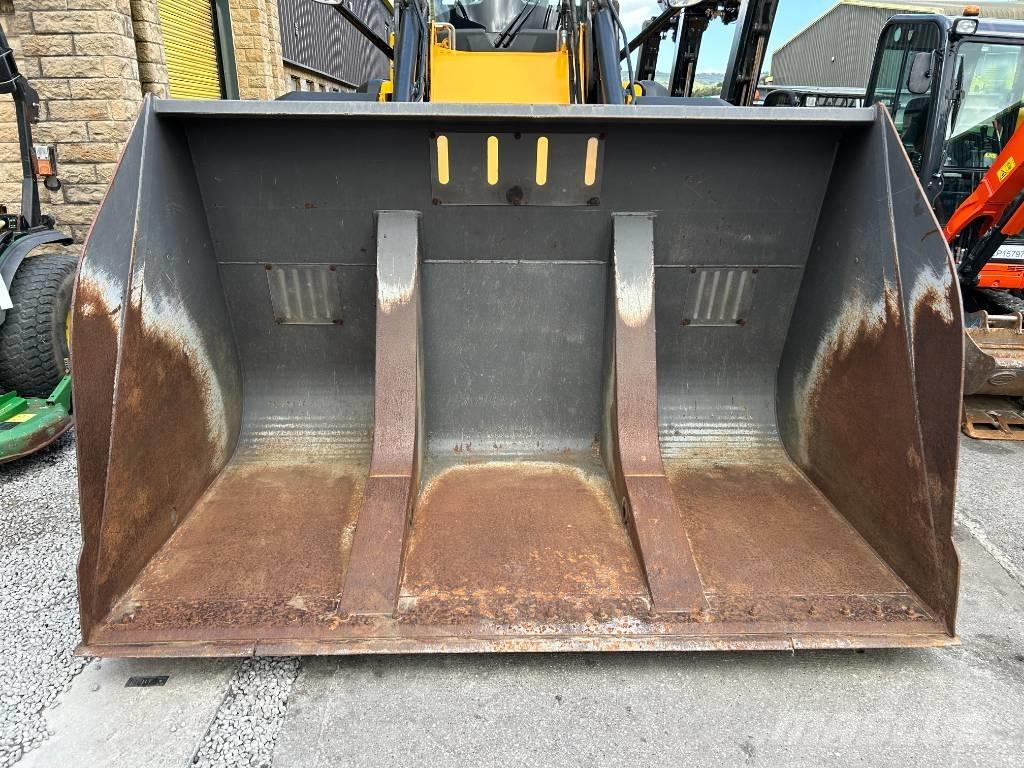Volvo Toe Tip Bucket Kolesové nakladače