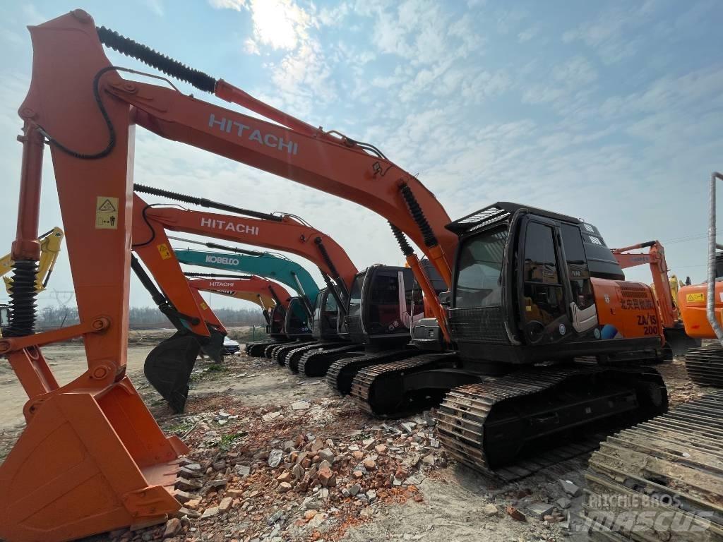 Hitachi ZX 200 Pásové rýpadlá