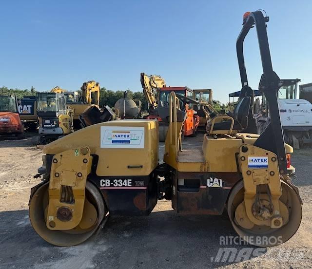 CAT CB 334 E XW Tandemové valce