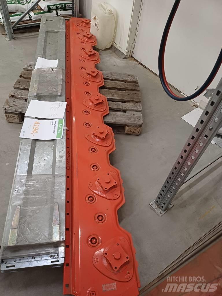 Kuhn K6810800 Žacie stroje