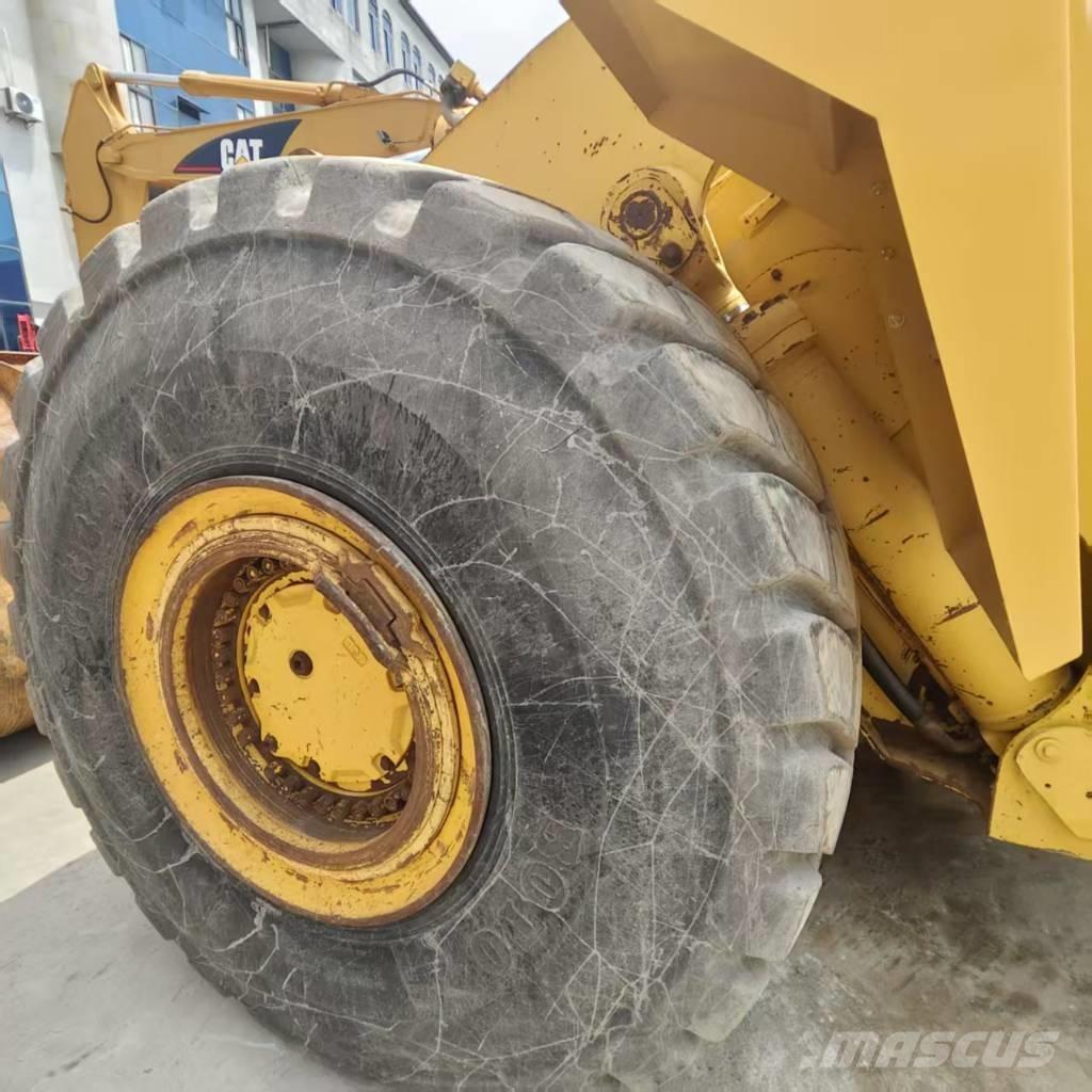 Komatsu WA 500-3 Kolesové nakladače