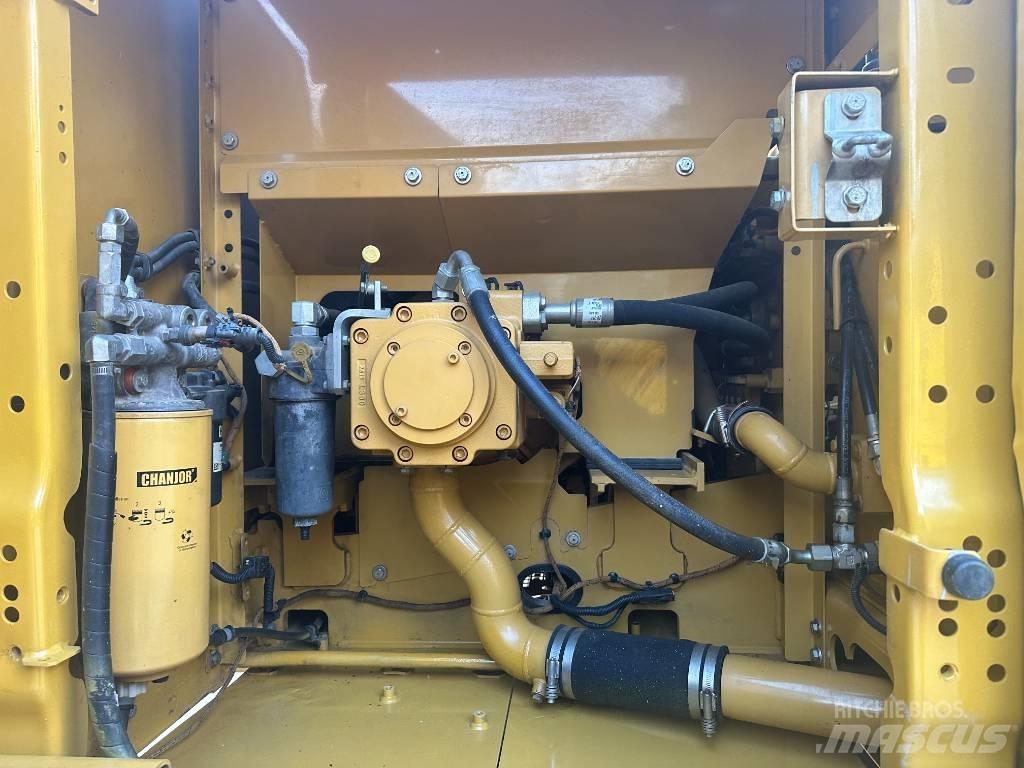CAT 320 GC Pásové rýpadlá