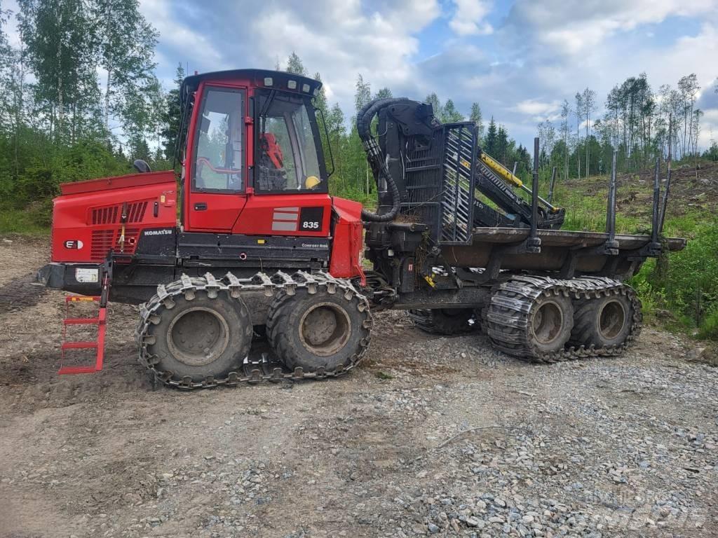 Komatsu 835 Lesné traktory