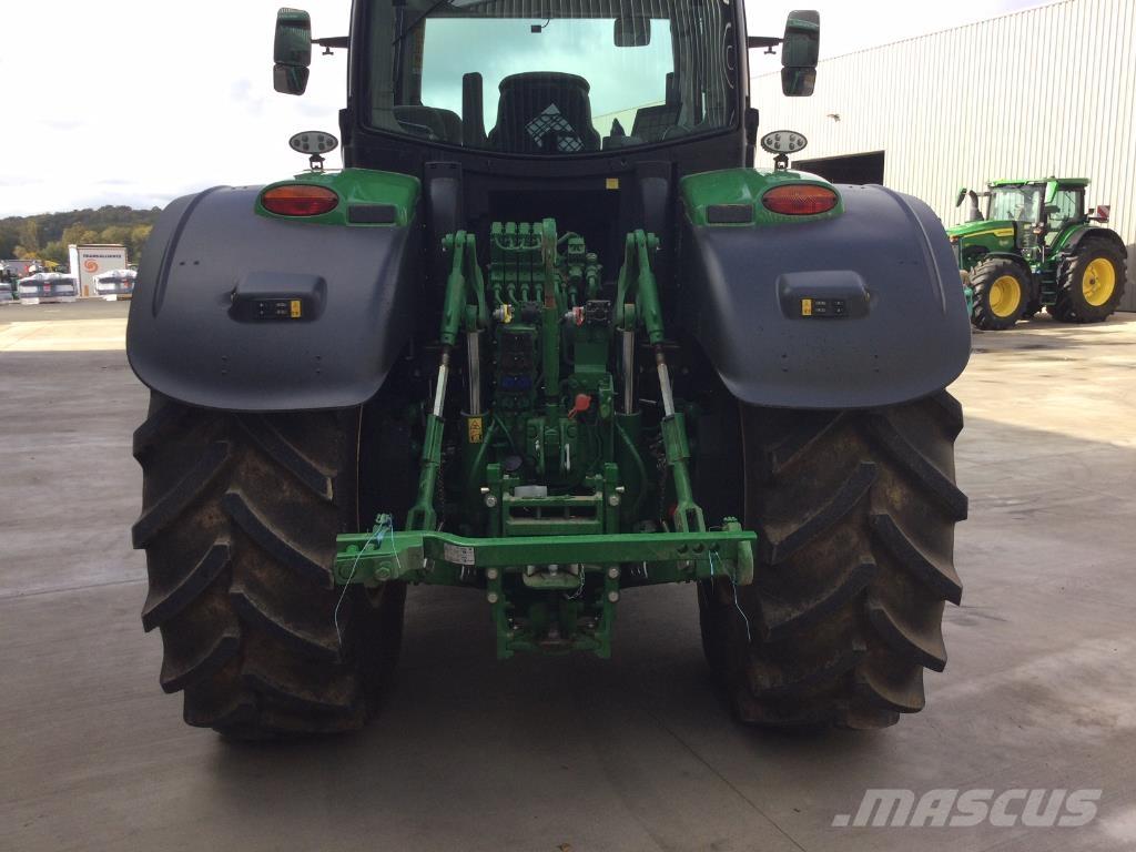 John Deere 6R250 Traktory