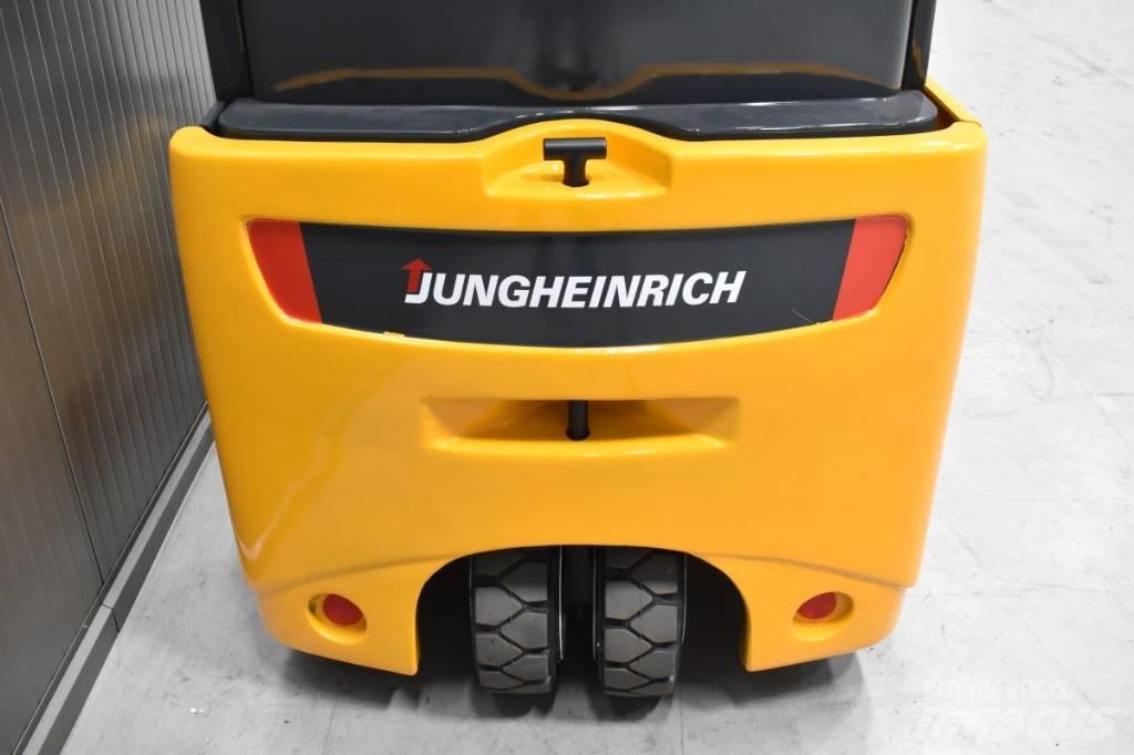 Jungheinrich EFG 220 Akumulátorové vozíky