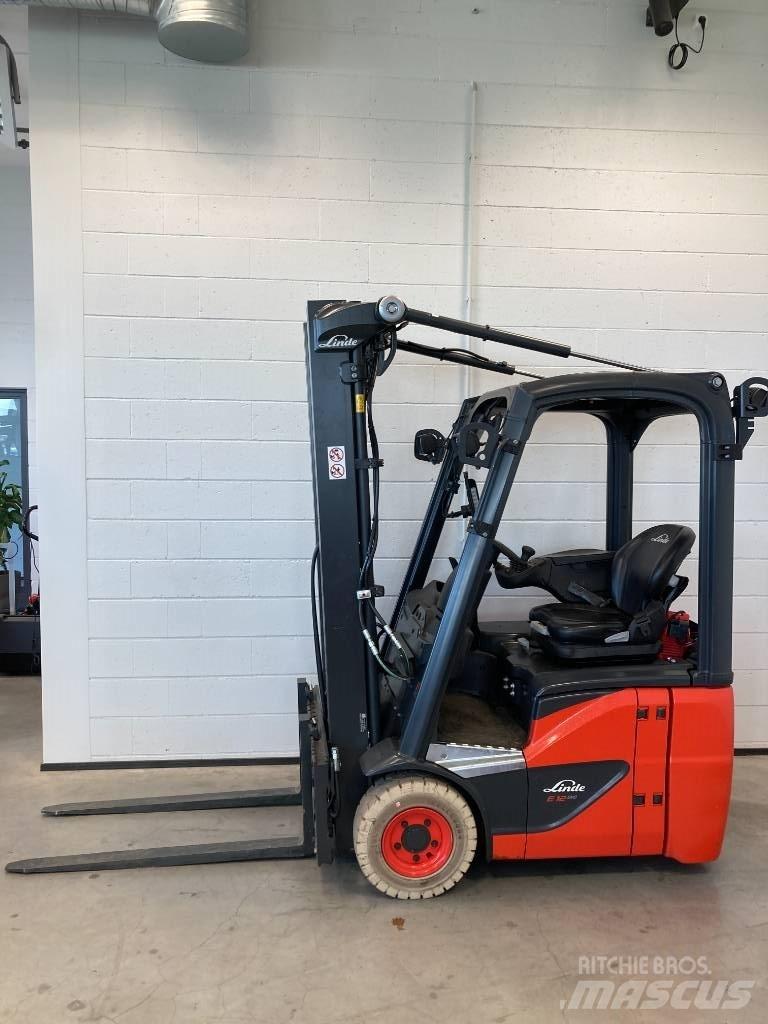 Linde E12/386 Akumulátorové vozíky