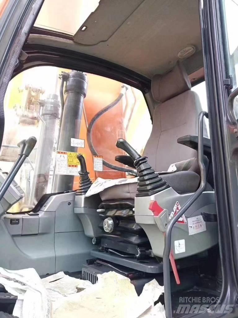 Doosan DX 225 LC Pásové rýpadlá