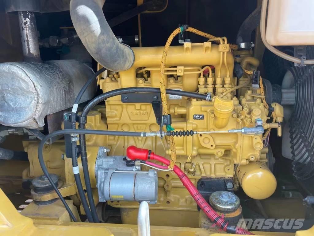 CAT 305.5E2 Mini rýpadlá < 7t