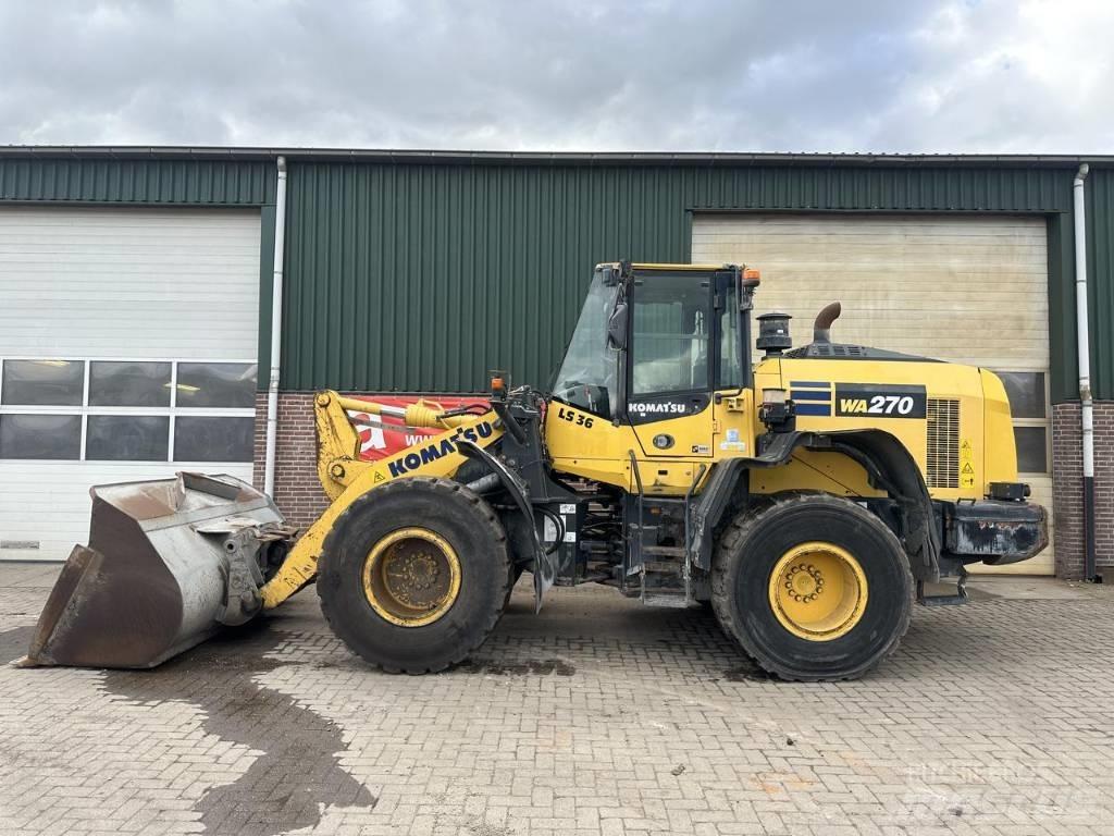 Komatsu WA270 8 Kolesové nakladače