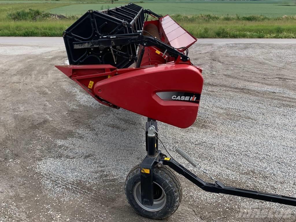 Case IH 3050 Kombajnove hlavice