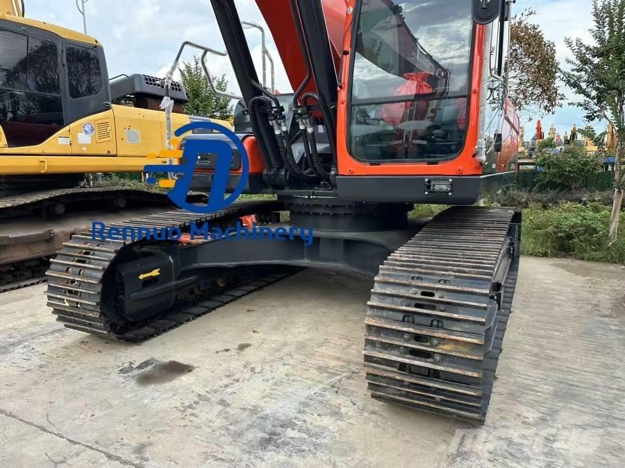 Doosan DX 340 Pásové rýpadlá