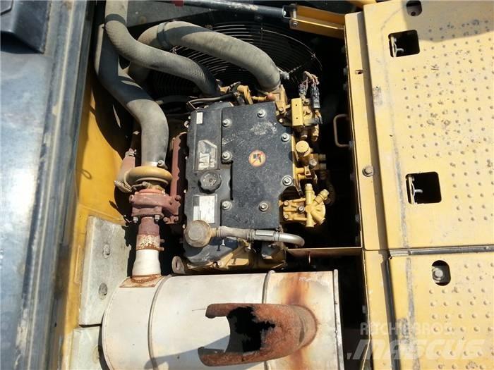 CAT 315 D Pásové rýpadlá