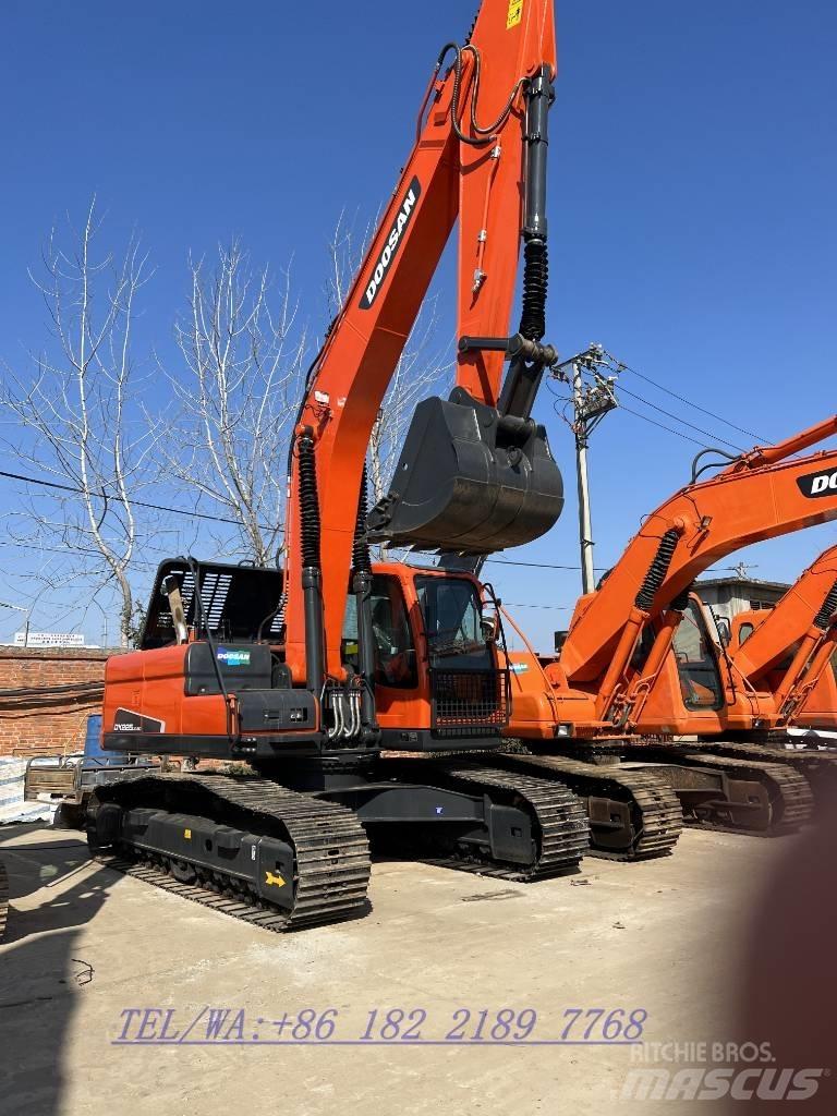 Doosan DX225 Pásové rýpadlá
