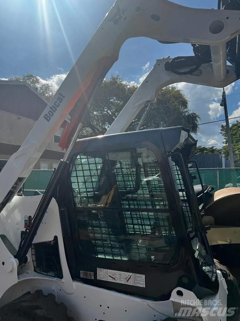 Bobcat S510 Šmykom riadené nakladače