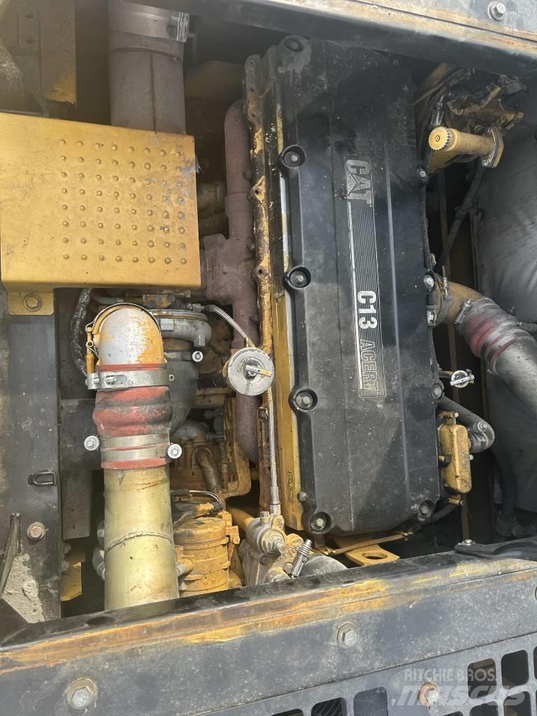 CAT 345 C L Pásové rýpadlá