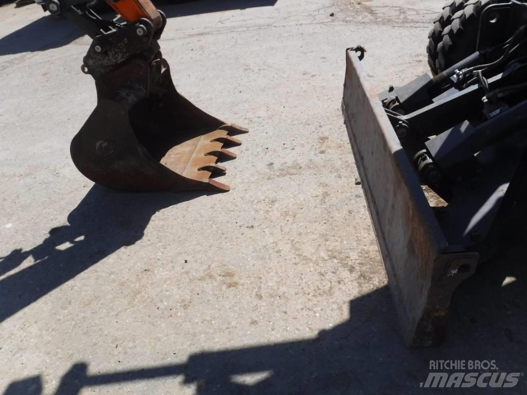 Doosan DX 100W-7 Kolesové rýpadlá