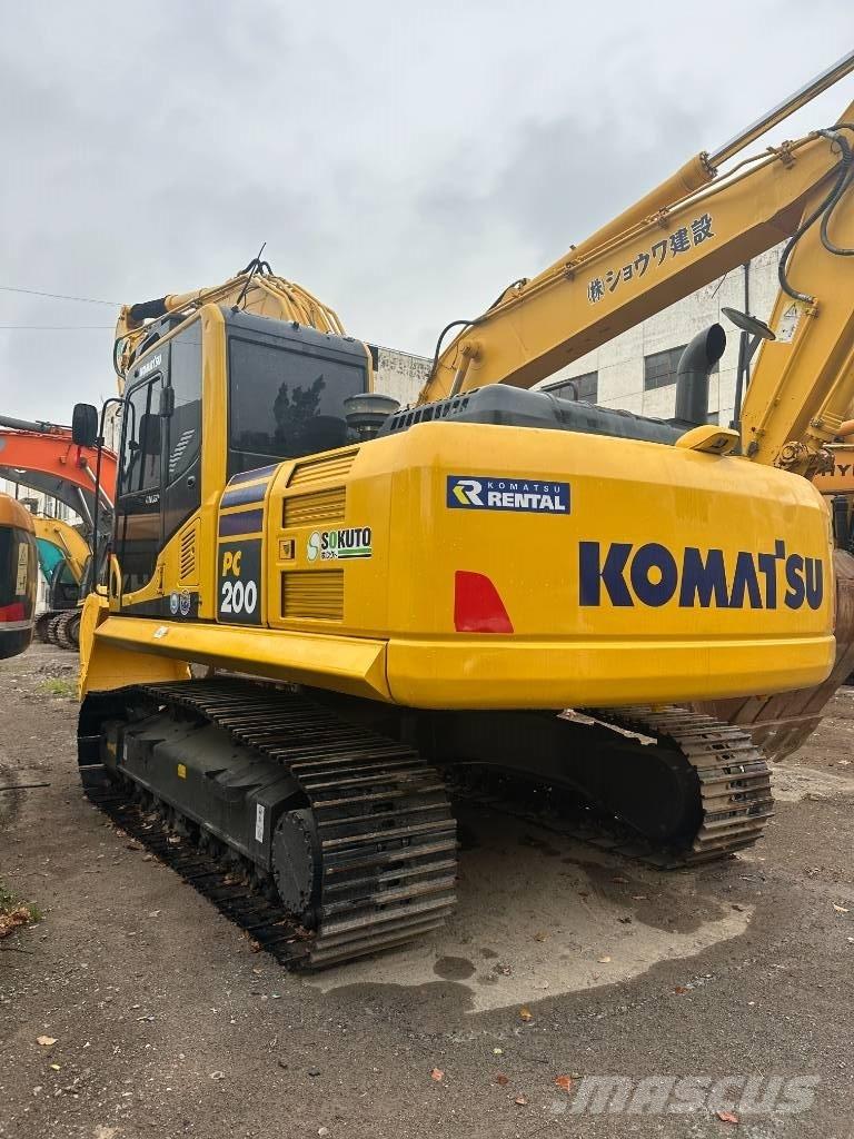 Komatsu PC 200-8 Pásové rýpadlá